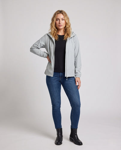 Damen nan leichte Lauf- und Freizeitjacke mit Kapuze, elastischen Bündchen und verdeckten Reißverschlusstaschen R&B