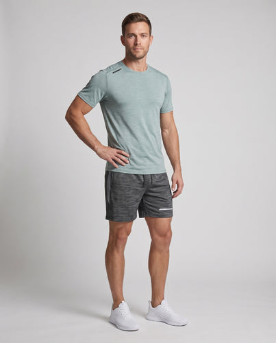 Herren nan sportliches Funktionsset mit atmungsaktivem T-Shirt und elastischen Trainingsshorts R&B