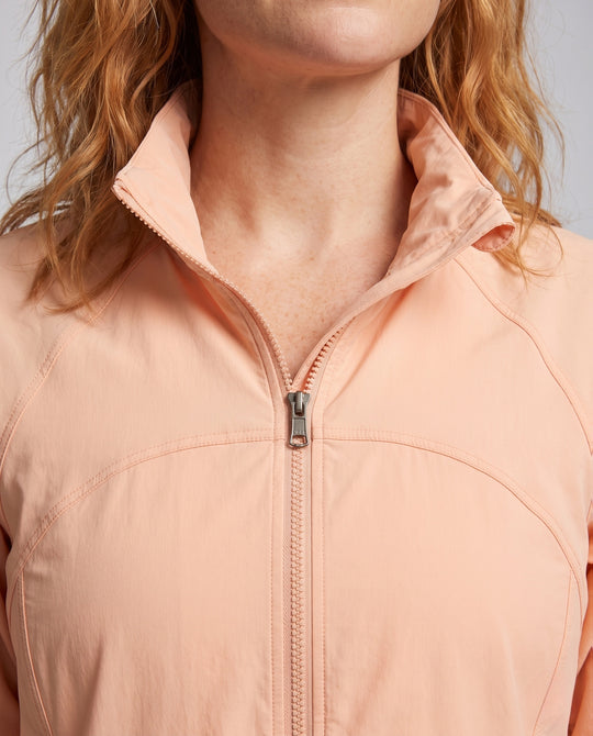 Product 15874256372042 - close_up_detail