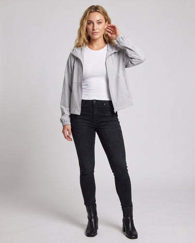 Damen nan ultraleichte Kapuzen-Windjacke mit kurzem weitem Schnitt und Reißverschluss R&B