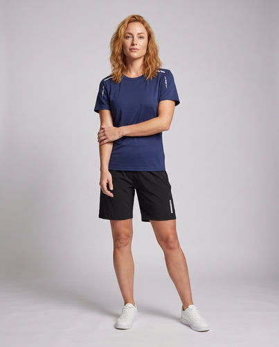 Damen Sportliches Set mit Funktionsshirt und Shorts R&B