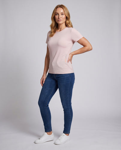 Damen Funktionssportshirt mit feuchtigkeitsregulierenden Eigenschaften R&B