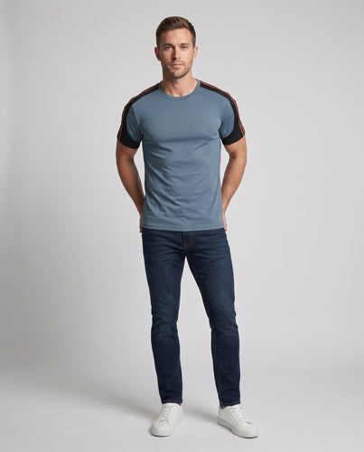 Herren Atmungsaktives Sport-T-Shirt mit vielseitigen Einsätzen R&B