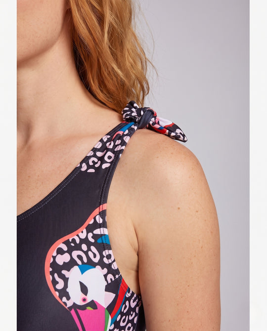 Product 15879057768778 - close_up_detail