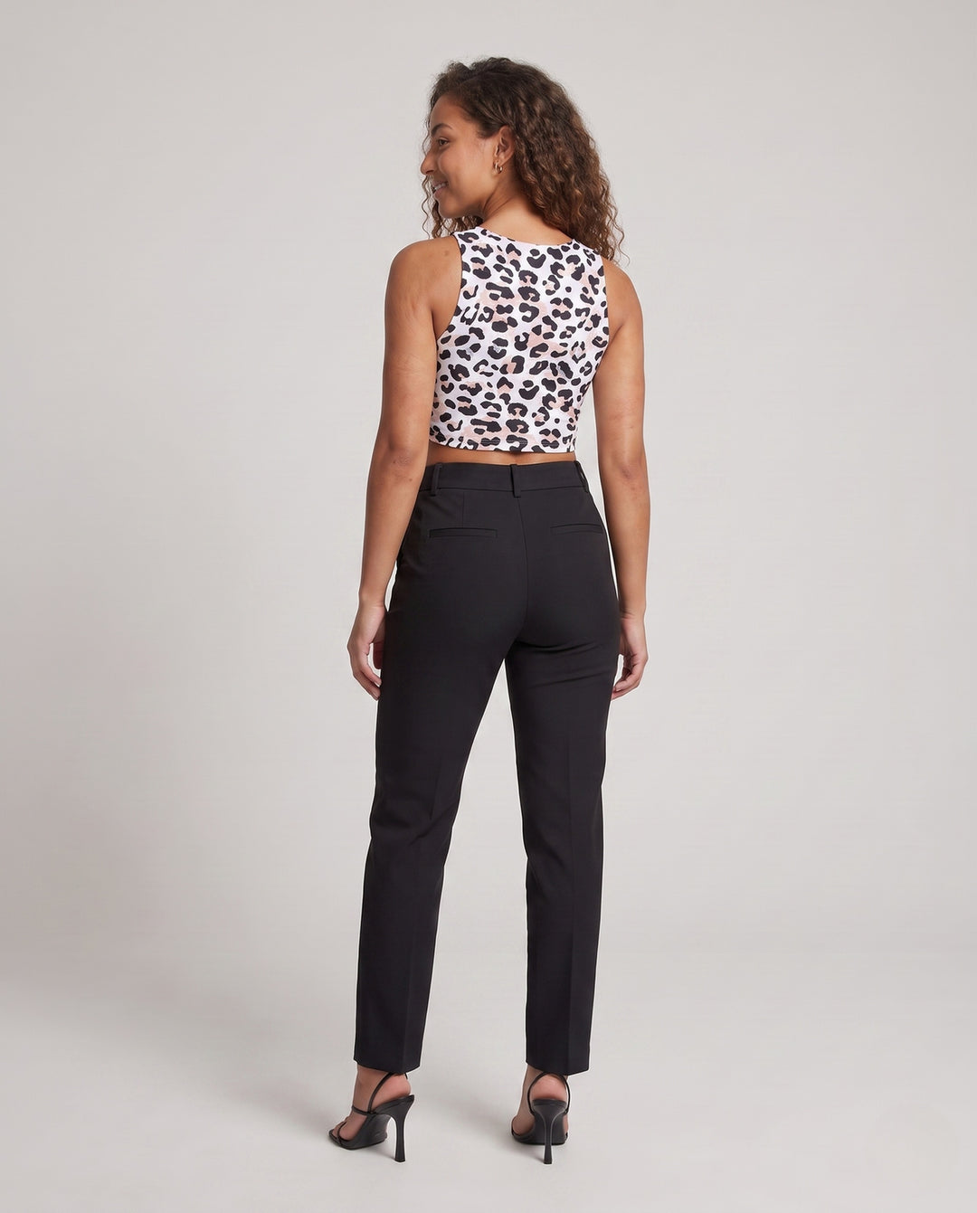 Product 15879079231818 - back_view
