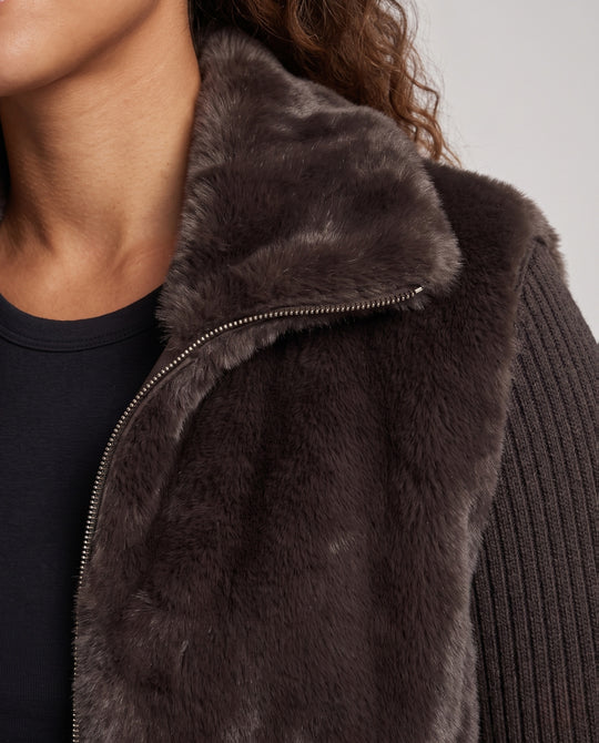 Product 15966038917450 - close_up_detail