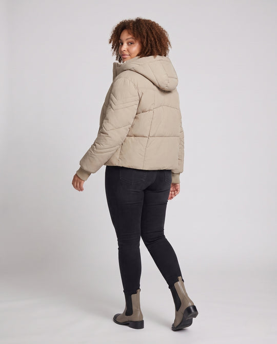 Product 15966042095946 - back_view