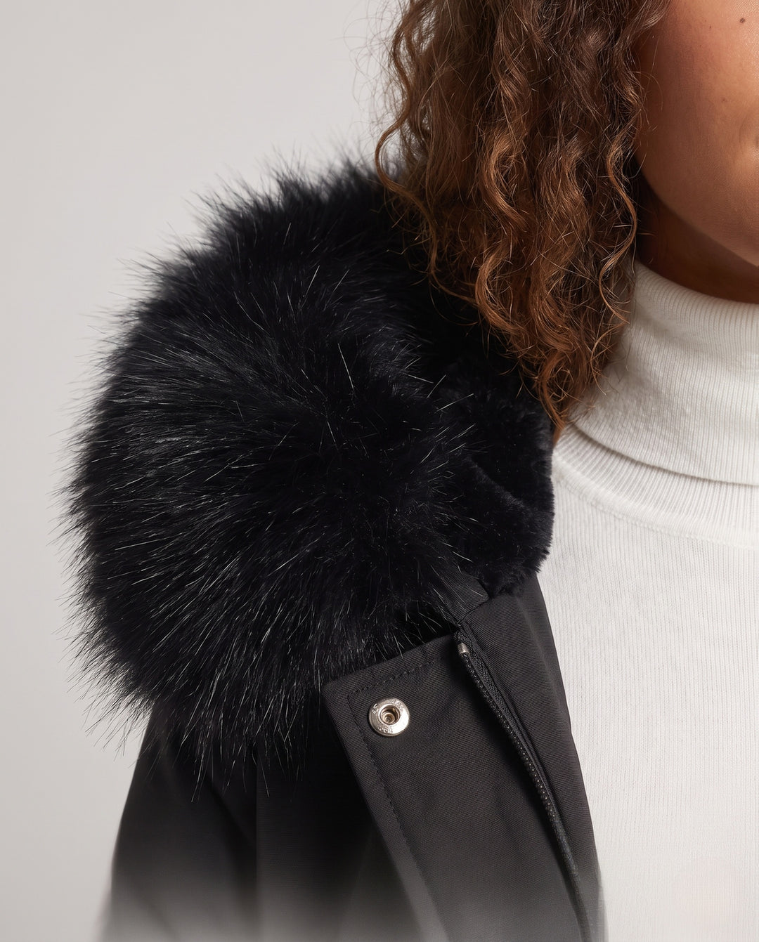 Product 15966047437130 - close_up_detail