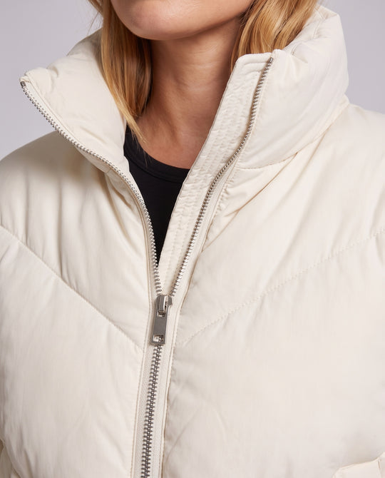 Product 15966055104842 - close_up_detail