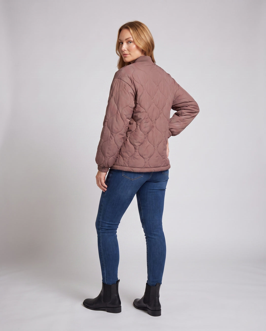 Product 15966068932938 - back_view