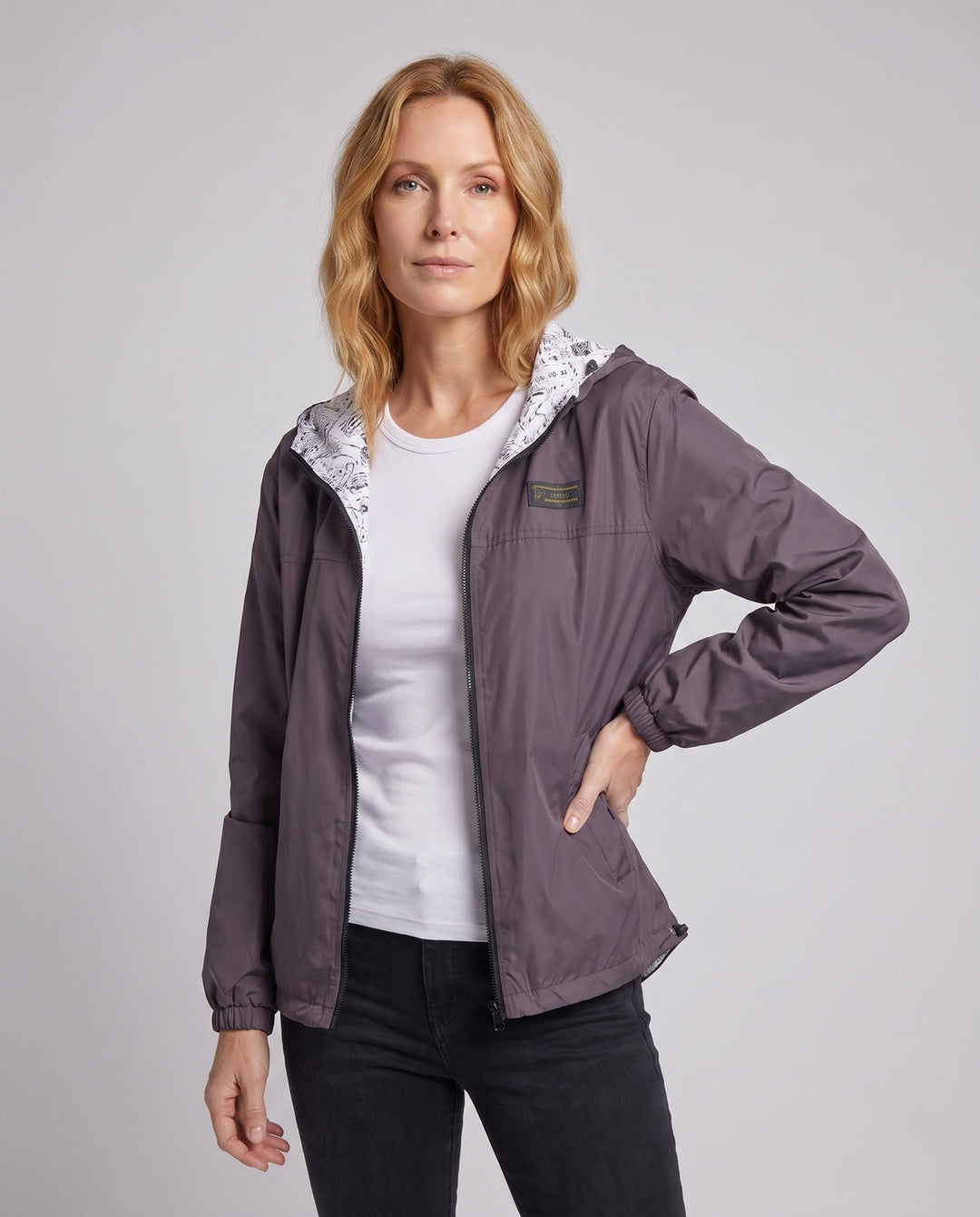 Product 15972917379402 - upper_body