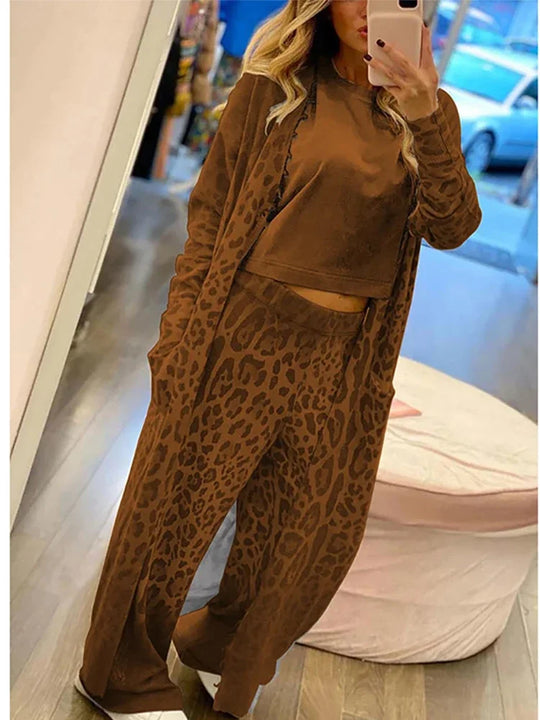 EB | Langarmweste und Elastische Hose mit Leopardenmuster