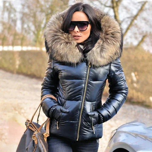 EB | Winterjacke mit Kapuze aus Fell
