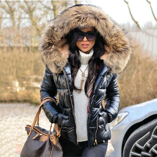 EB | Winterjacke mit Kapuze aus Fell
