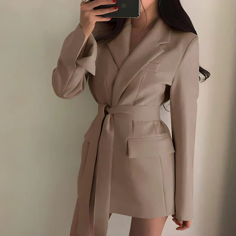 EB | Eleganter Blazer mit Gürtel