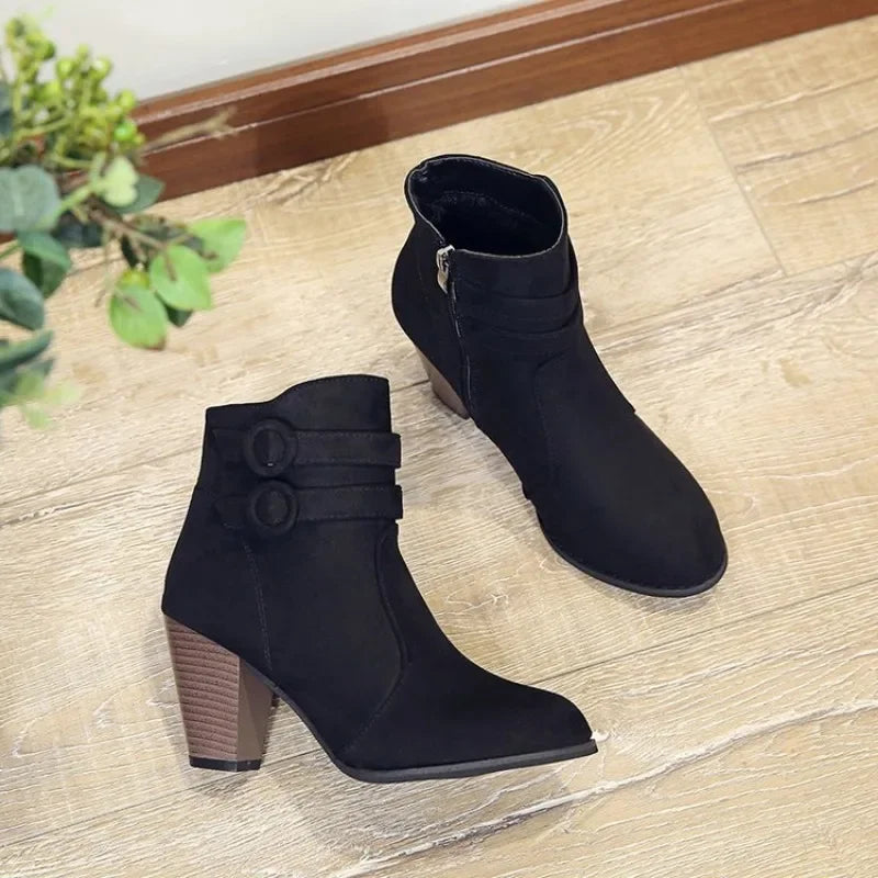 EB | Retro-Gürtel-Schnalle Block-Absatz-Stiefel