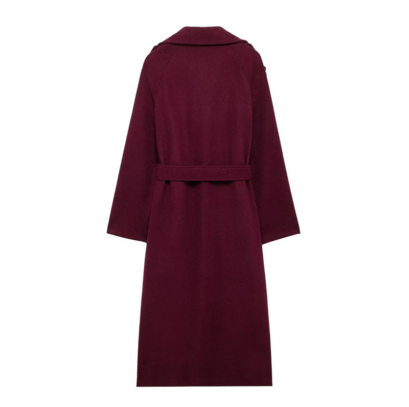 EB | langer Trenchcoat in elegantem Rot - stilvoller Wintermantel für gemütliche Abende