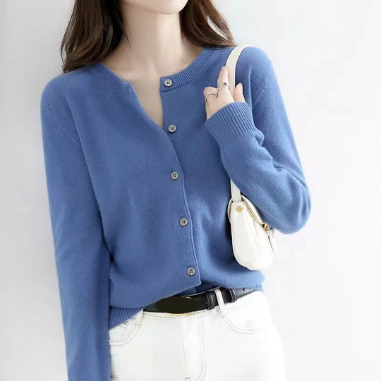 EB | Klassische Strickjacke