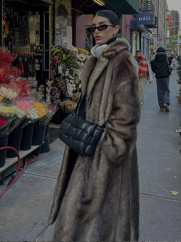 EB | Elegante Pelz-Winterjacke