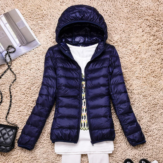 EB | Ultraleichte Damen Daunenjacke mit Kapuze
