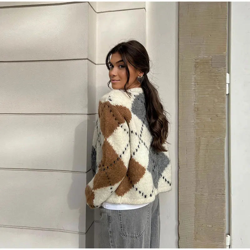 EB | Strickjacke Vielseitig & Stilvoll