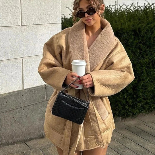 EB | Damenjacke aus Kunstfell - stilvolle Winterjacke