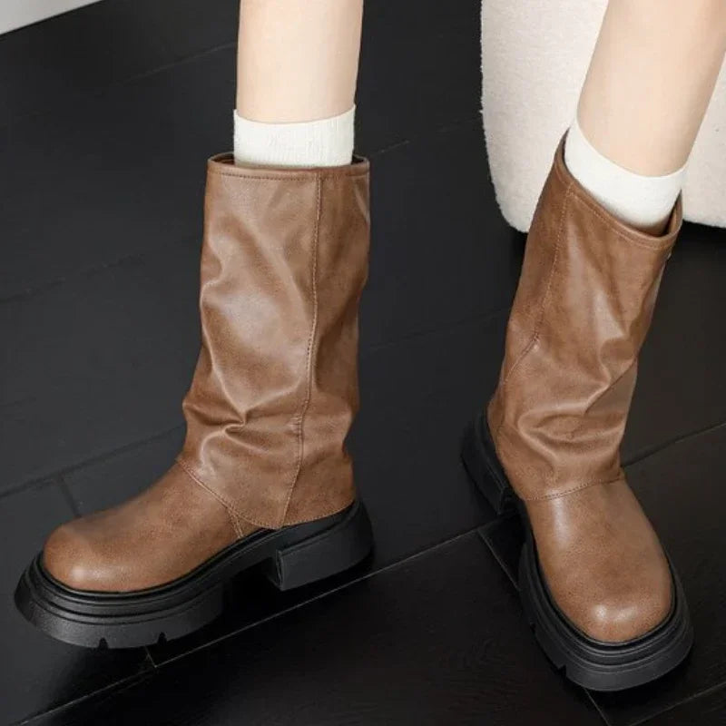 EB | Chunky-Heel-Biker-Stiefel für Damen mit Riemen-Details