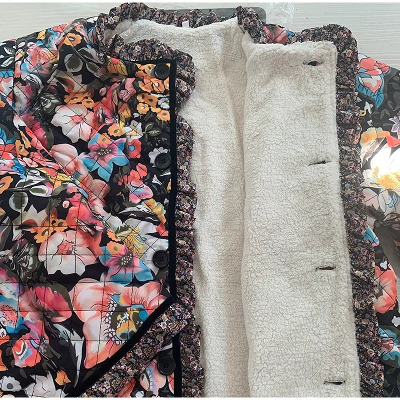 EB | Floral Gequilteter Mantel