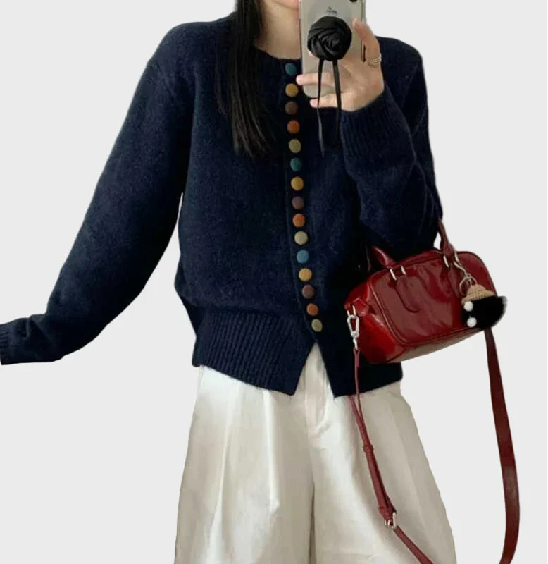 EB | Klassische Strickjacke