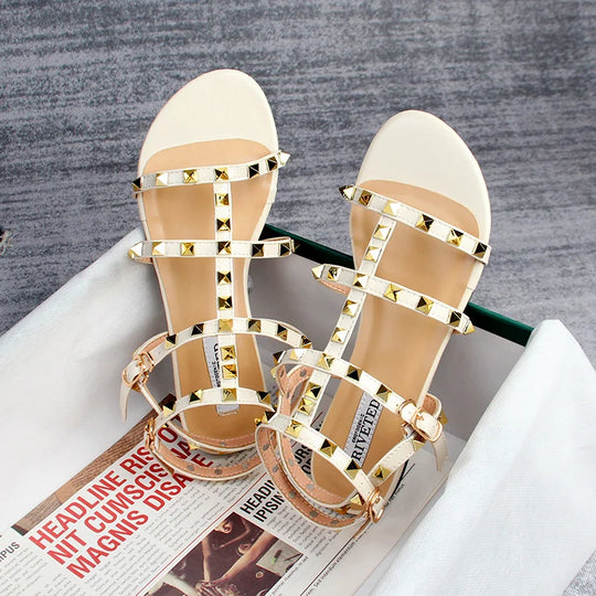 EB | Sommer Damen Sandalen Frauen Lässige Flache Schuhe Schlicht Stil Mode Nieten Design Gehen und Einkaufen Große Größe