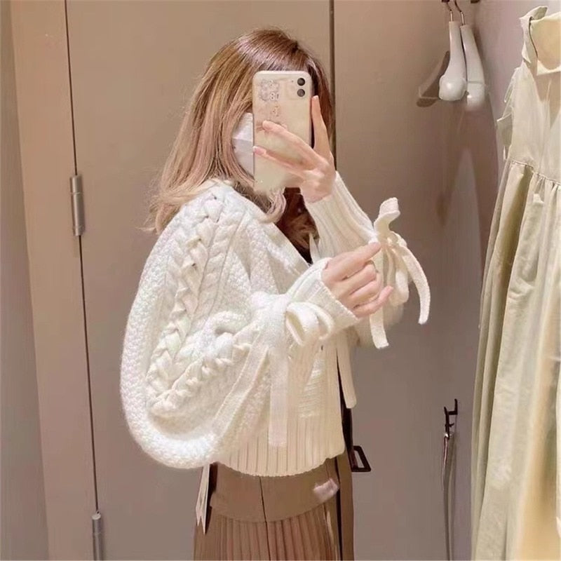 EB | Ein Geschmack von einem giftigen Paradies Cardigan