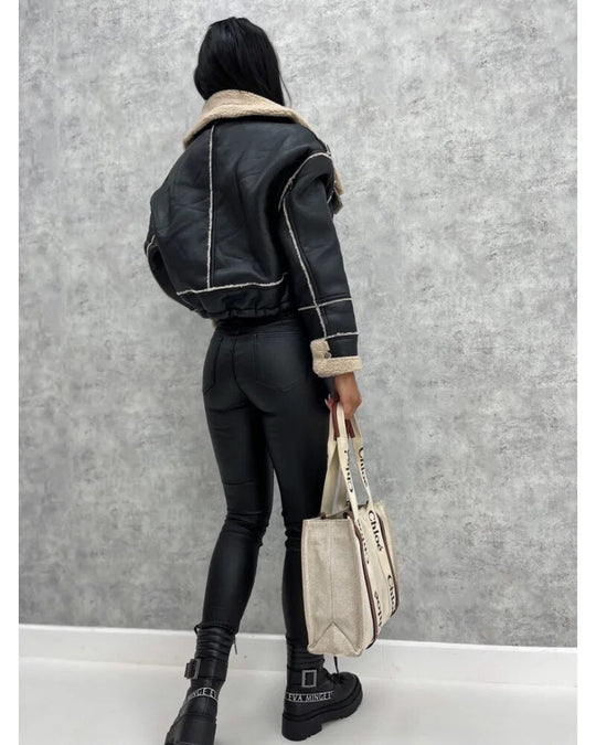 EB | Kurze Lederjacke mit Teddyfutter