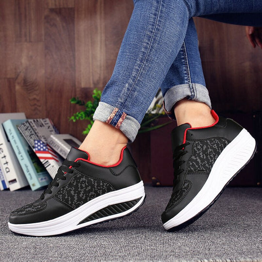 Schwarzer LederSneaker EB