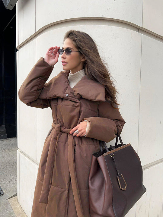 EB | Eleganter Wintermantel mit breitem Kragen