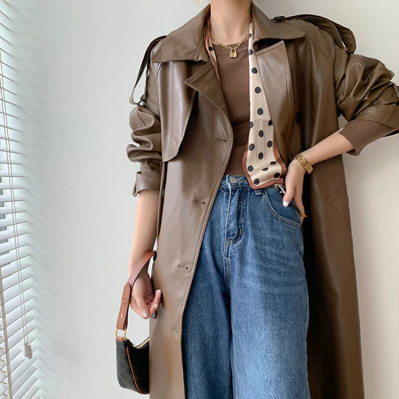EB | Langer Trenchcoat für Frauen Lederlook Stilvoll und Modern