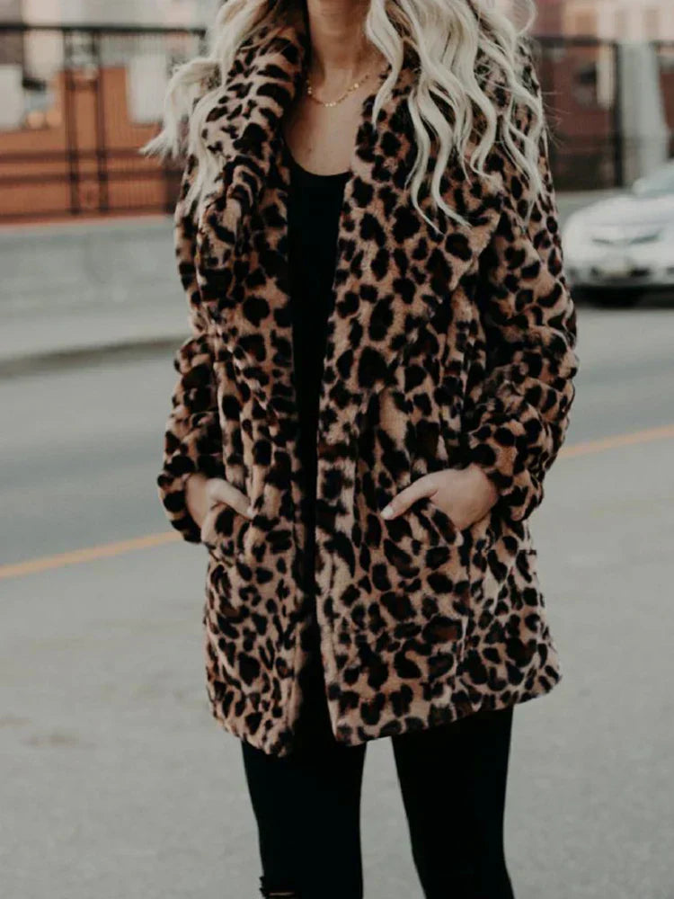 EB | Mantel - Kunstpelz - Legere Passform - Leopardenmuster - Mittellang Schicker Look