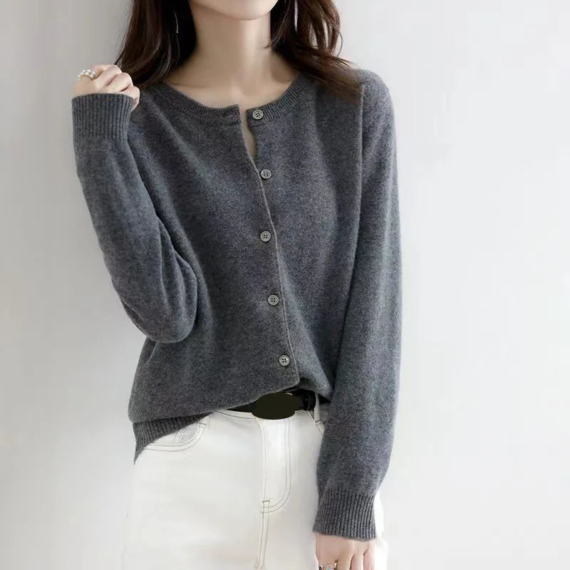 EB | Klassische Strickjacke