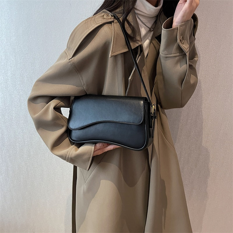 EB | Vintage Leder Crossbody-Taschen Kleine Umhängetasche Stilvolle Armpit Handtaschen und Geldbörsen