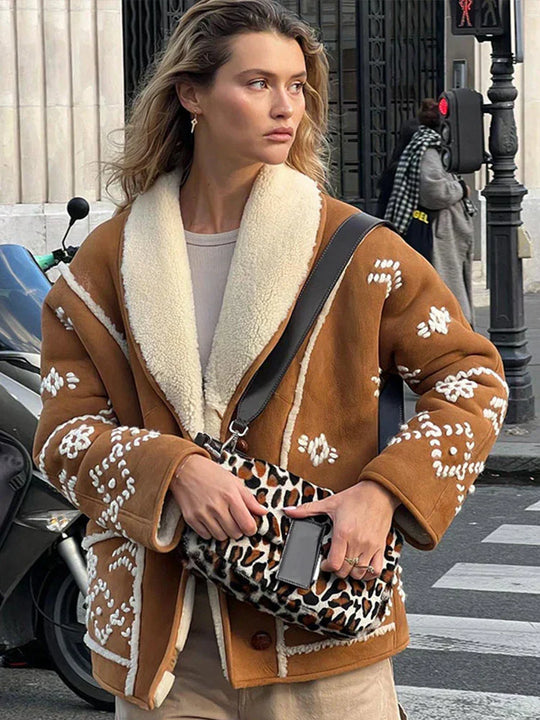 EB | Warme Jacke mit Revers