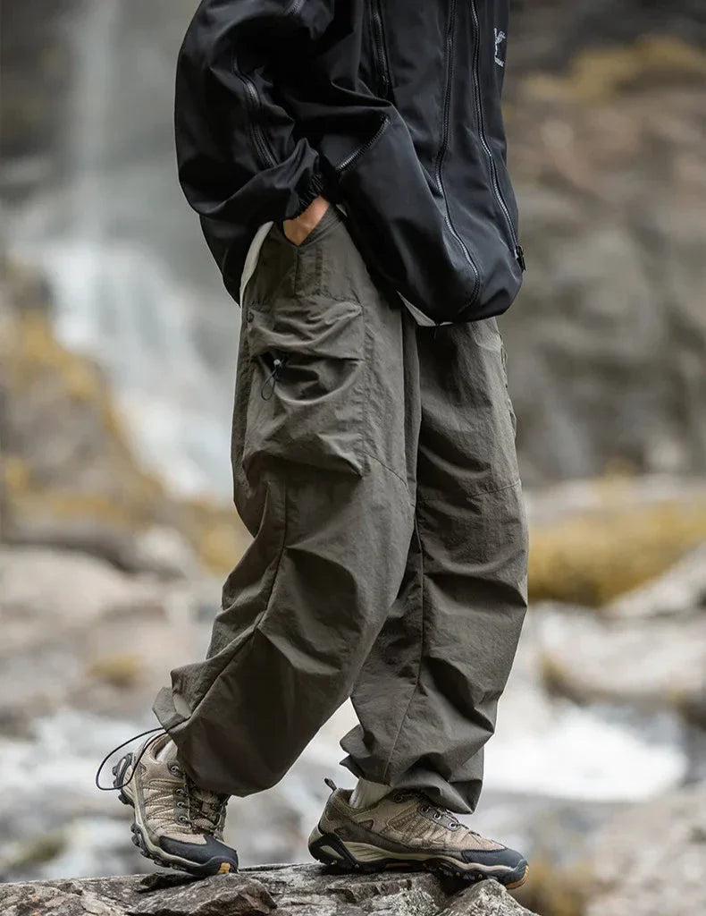 EB Herren Cargohose mit seitlichen Taschen und weiter Passform