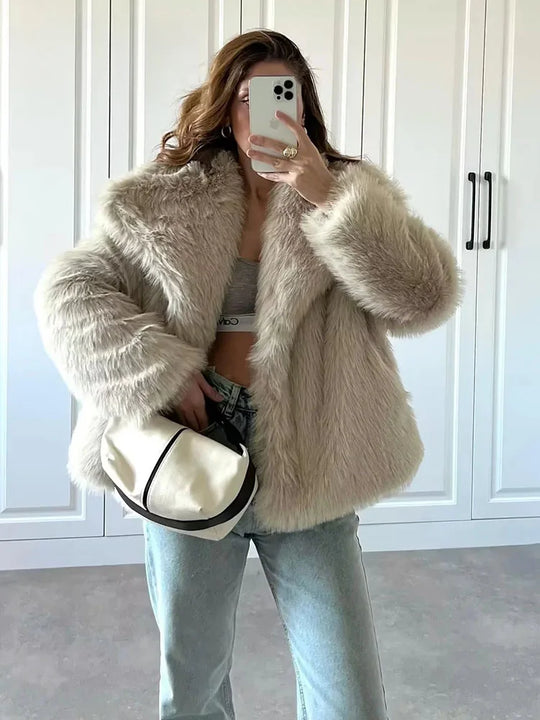 EB | Kunstpelzjacke