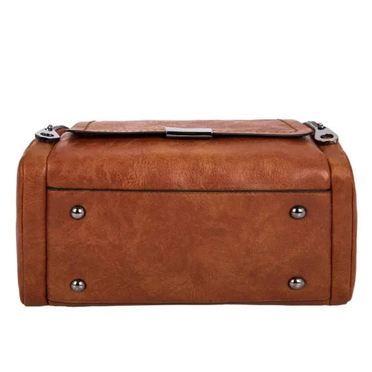 EB – Geräumige Handtasche aus weichem mit Riemen und Reißverschluss