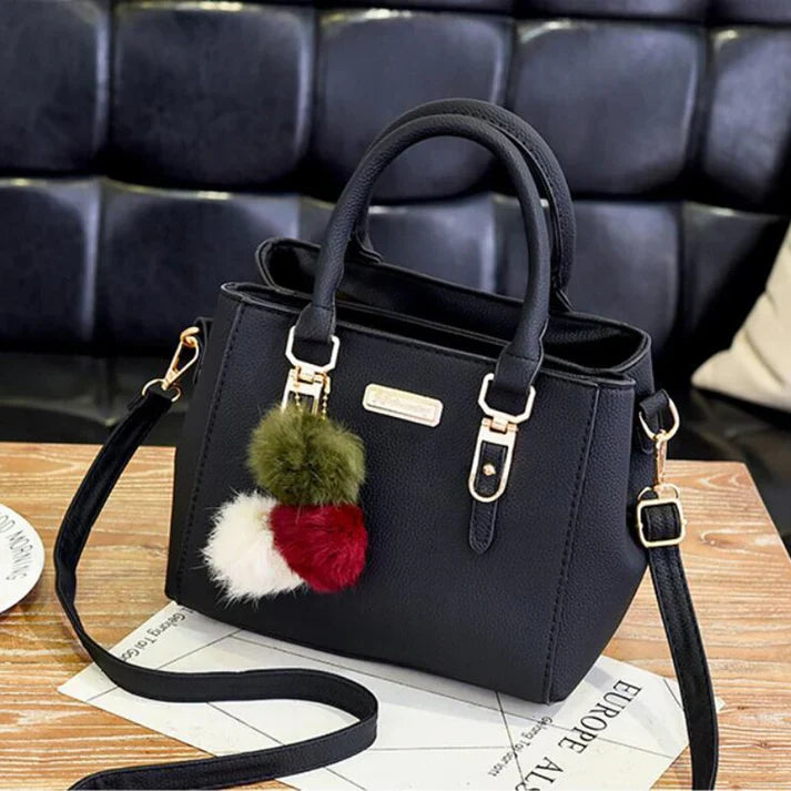EB | Handtasche mit Anhänger