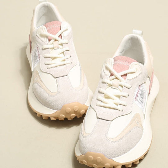 Modische Schuhe EB