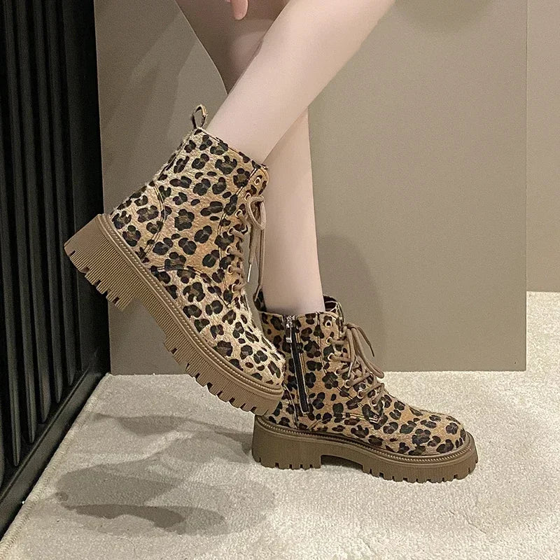 EB | Dick-Sohlige Leopardmuster Kurze Stiefel