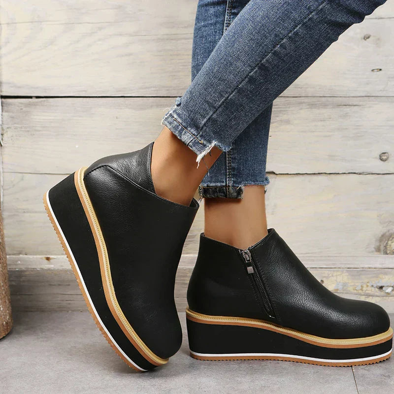 EB | Stiefeletten mit Reißverschluss und Plateau