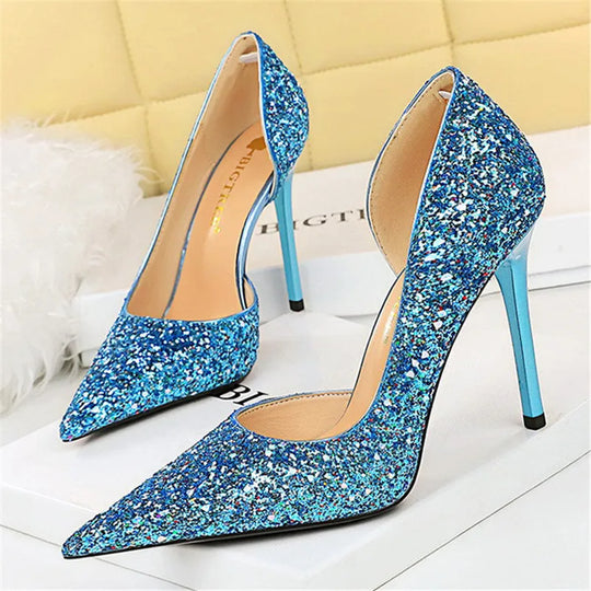 EB | Glitzernder, Spitzer Stiletto Absatz