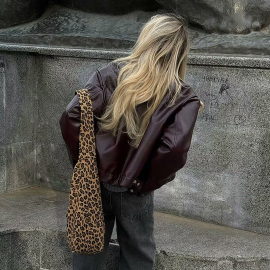 EB | Modische Jacke mit langen Ärmeln und Reißverschluss