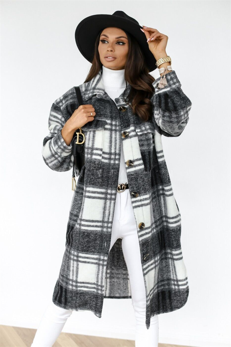 EB | Gepunktete Jacke