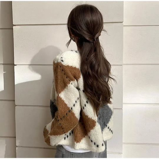 EB | Strickjacke Vielseitig & Stilvoll